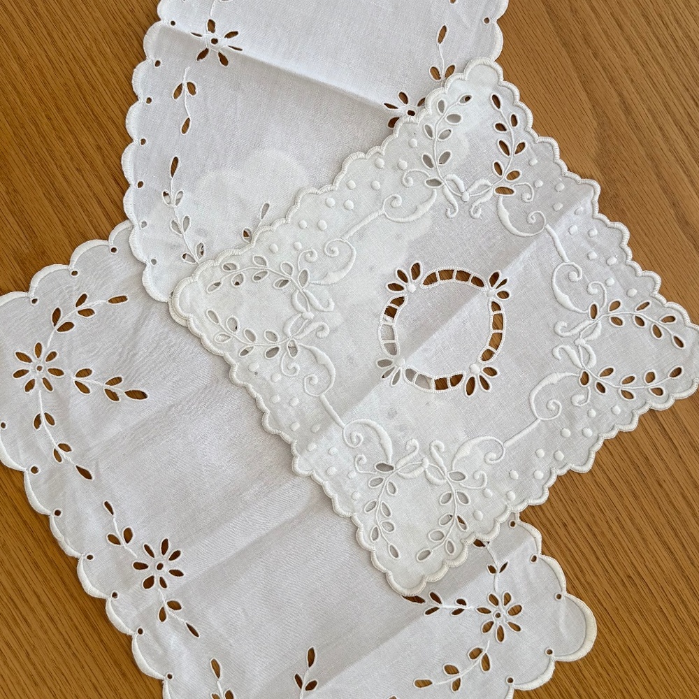 SET OF 3 VINTAGE DOILIES